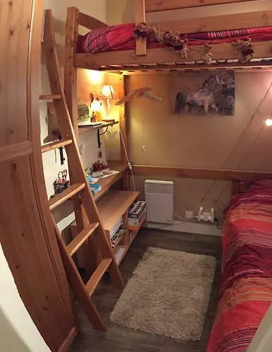 アパート Et Campagne ウルガット