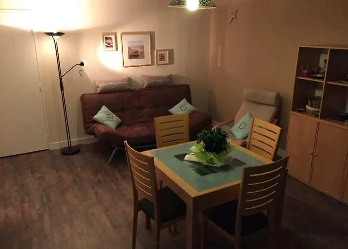 Et Campagne アパート ウルガット